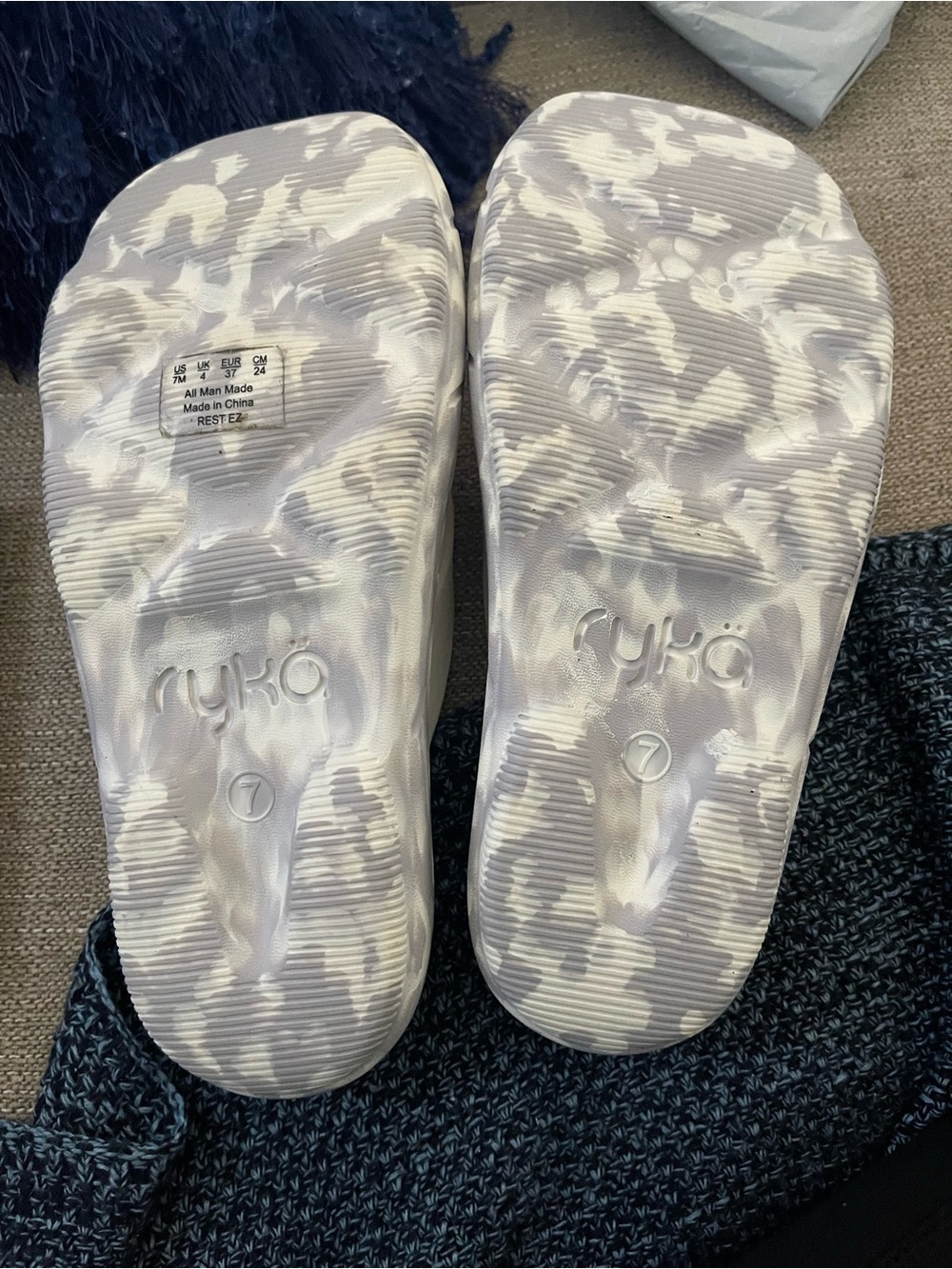Ryka White Cushioned Foam Thong Sandals - Picture 2 of 4